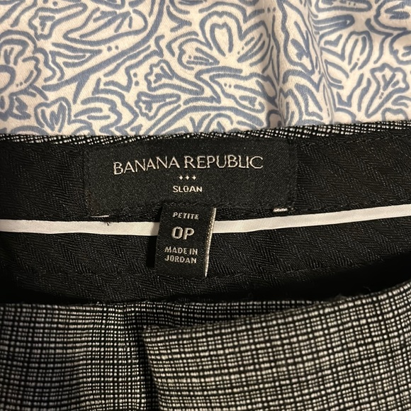 Banana Republic Cropped Sloan Pants (0P) - Picture 2 of 6